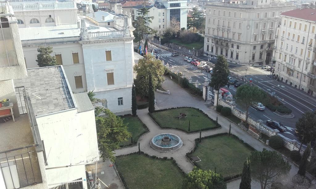Apartment Moni Рийека Екстериор снимка