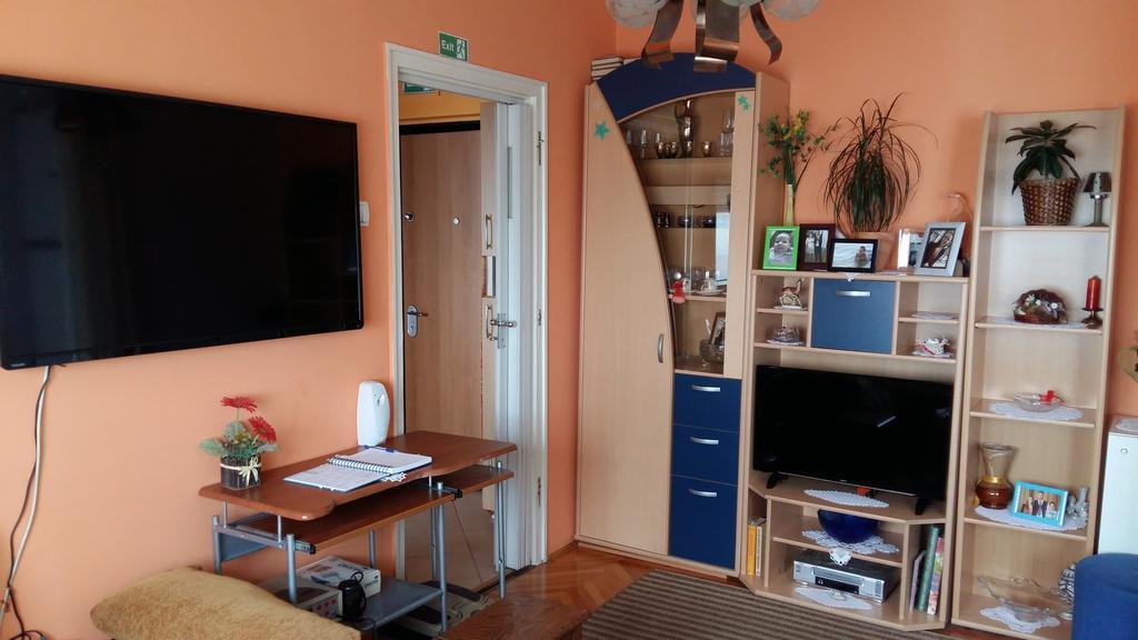 Apartment Moni Рийека Екстериор снимка